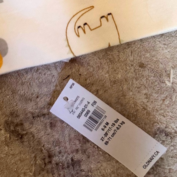 Old Navy Baby Knotted Hat (NTW) – Dino & Balloon Print – 6-9M - Picture 2 of 2